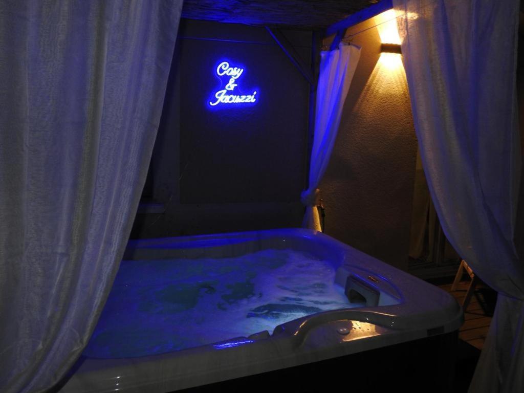 Suite Cosy&Jacuzzi Cenon Zewnętrze zdjęcie